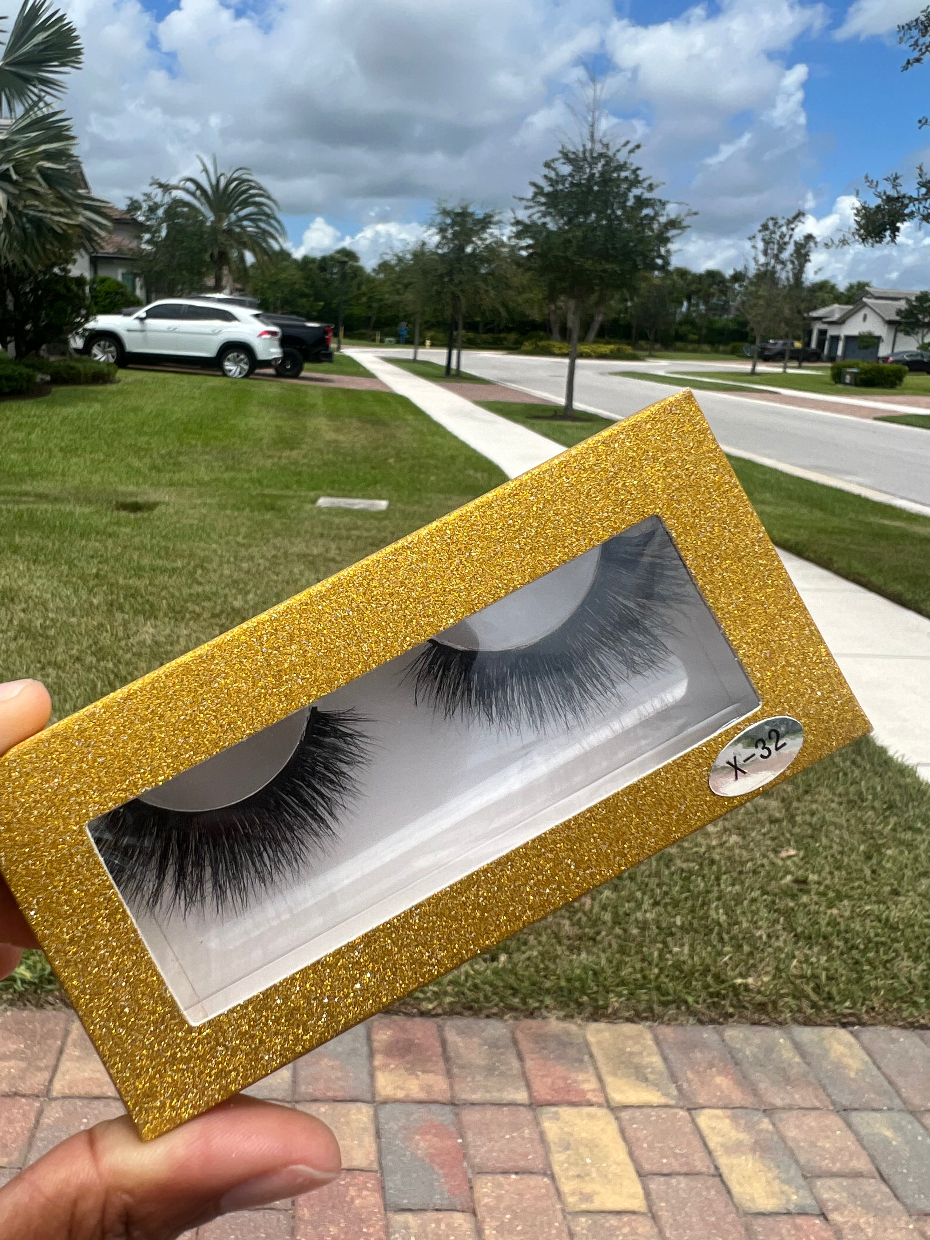 Amina Lashes